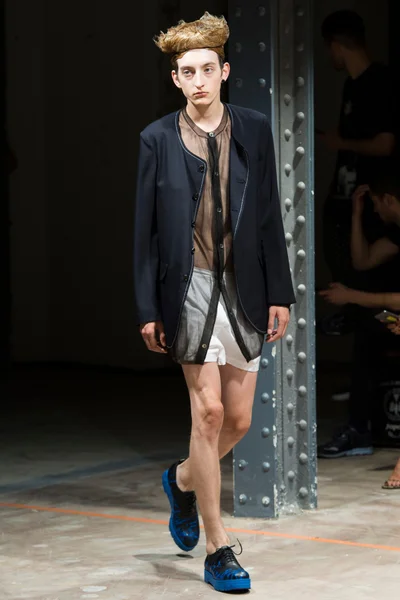 Look 33